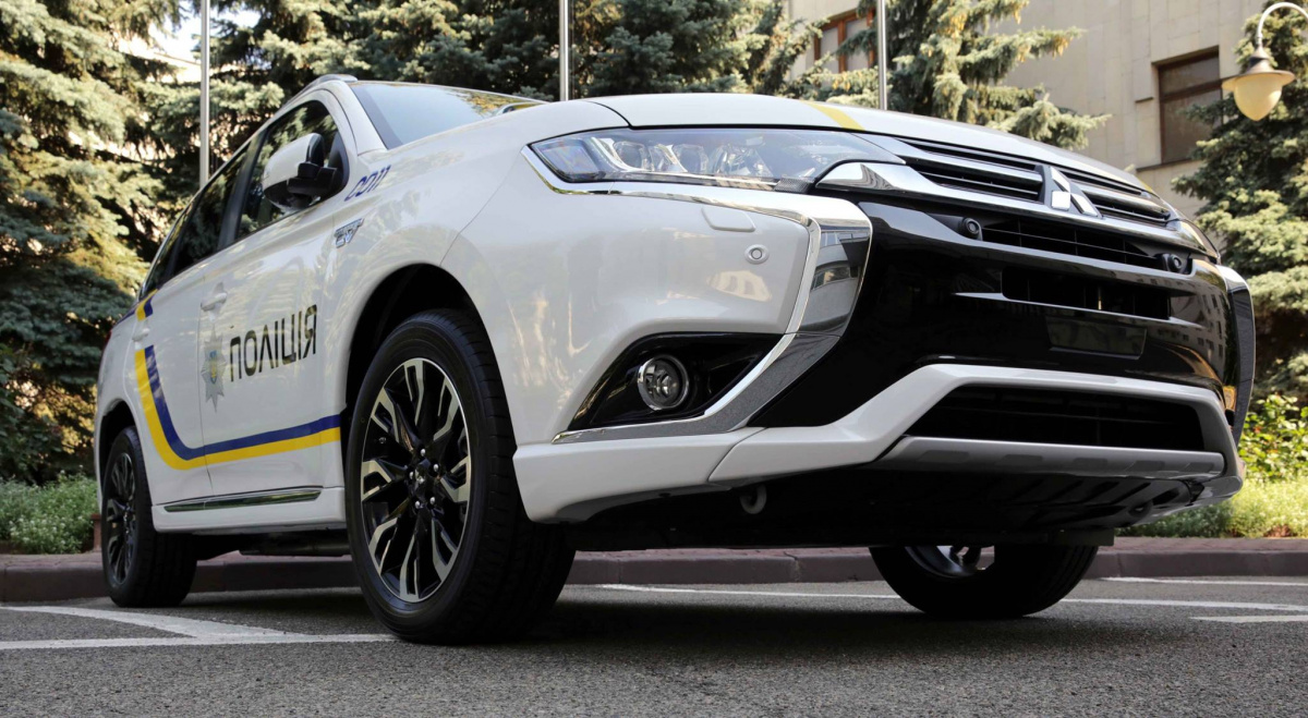 Зараз, за інформацією Рахункової палати, у патрульної поліції в наявності знаходиться 1 876 автомобілів, більшість з яких була отримана в 2015-2016 роках (1 196 автомобілів Toyota Prius)