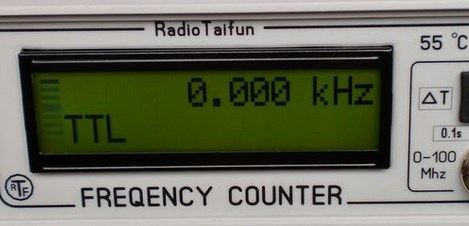Частоту звукового сигналу можна визначити за допомогою електронного частотоміра