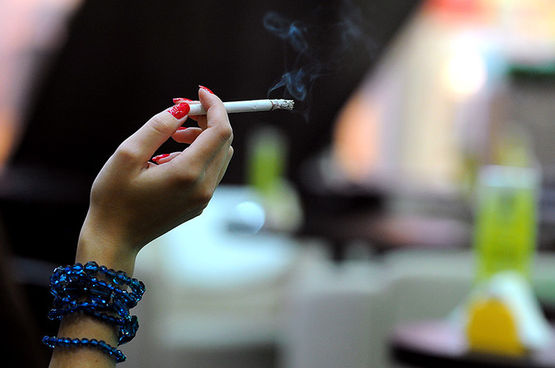 В Австрії вирішили не забороняти куріння в ресторанах і пабах