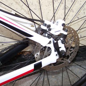 Більшість із сучасних вело-моделей оснащуються саме двохпоршневими оппозітнимі дисковими гальмами