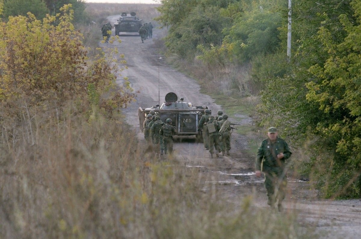 Ветеран зовнішньої розвідки пояснив, що Росія має намір військовим чином тиснути на Україну і створювати враження, що Москва готова розпочати широкомасштабну військову операцію