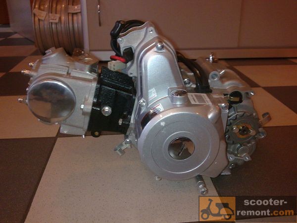 Ось так виглядає двигун мопеда Дельта, який можна купити в магазині: