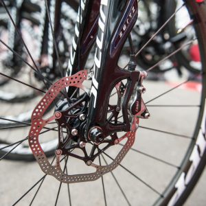 Фахівці вело-області вважають, що дискові гальмівні системи з гідравлічним приводом є одними з найнадійніших для оснащення велосипедного транспорту