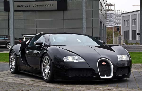 Bugatti Veyron Super Sports - 2, 4 мільйони $