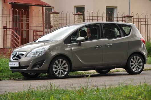 Редакція висловлює вдячність за надану для тесту автомобіль компанії РМ-Маркет, офіційного дилера Opel в РБ