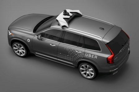 Компанії Uber і Volvo підписали угоду, згідно з яким сервіс таксі придбає 24 тисячі безпілотних кросоверів Volvo XC90 в період з 2019 по 2021 рік